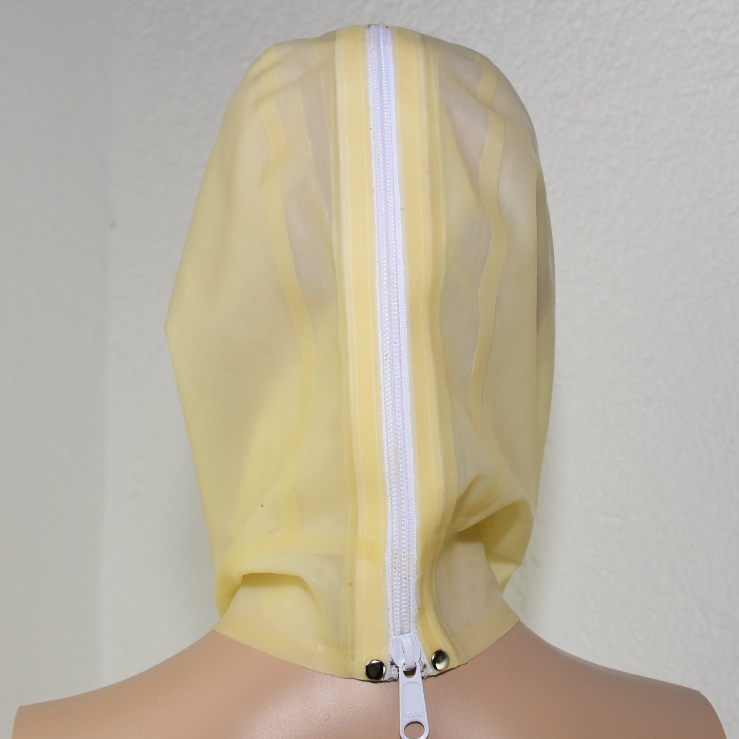 Balloon mask breathing control